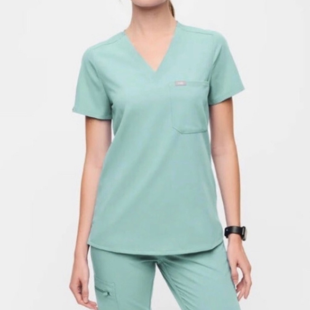 COPY - Figs -women's Seaglass Catarina™ - One-Pocket Scrub Top - XS / Seaglass